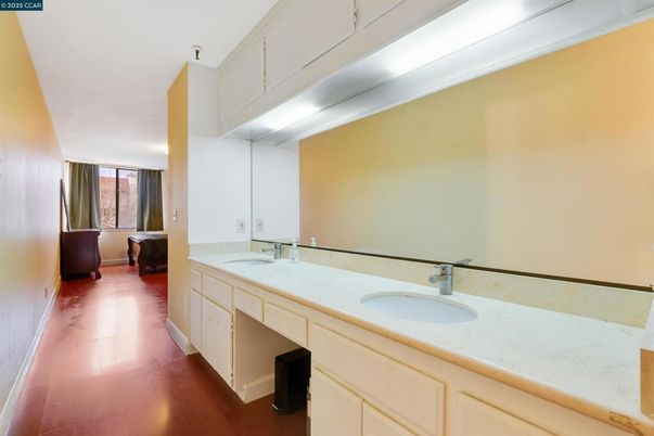 Bathroom, Dual Sink Vanities, Interior, Wood Texture Flooring