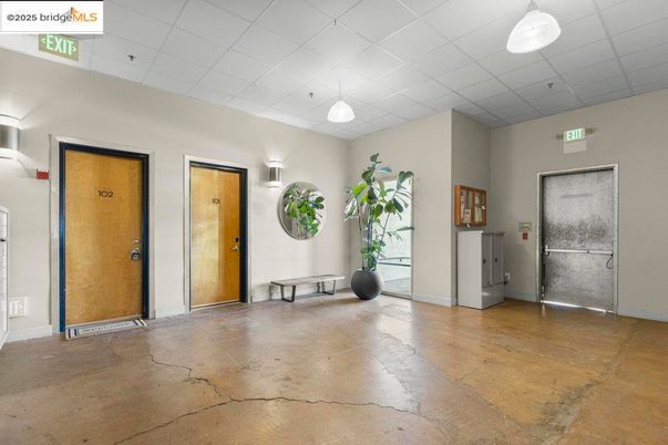 Elevator, Interior, Pendant Lights