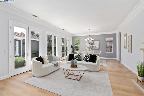 Chandelier, Dining room, Interior, Living room, Wood Texture Flooring