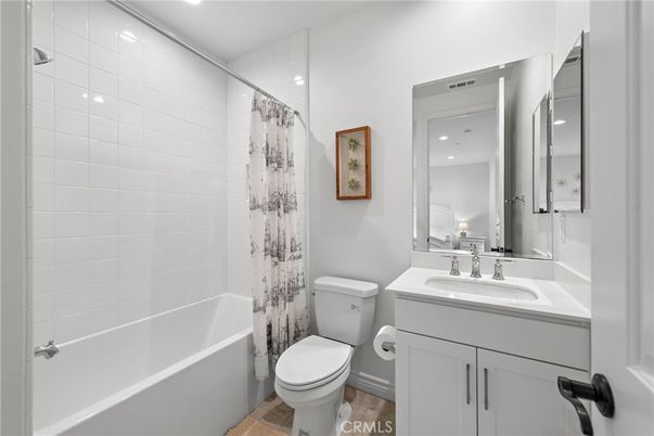 Bathroom, Interior, Recessed Lighting, Wood Texture Flooring
