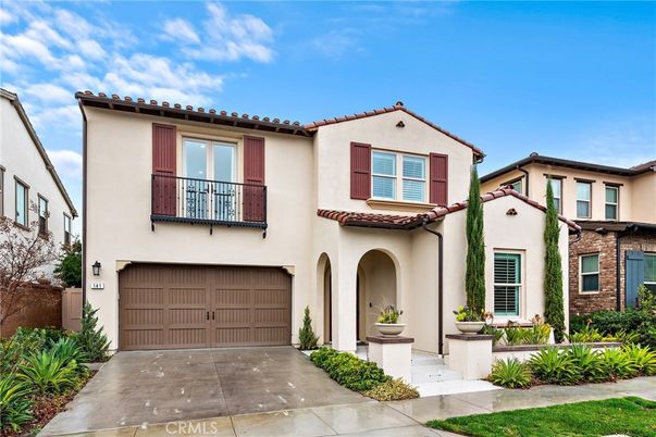 Attached, Exterior, Facade, Spanish Mediterranean