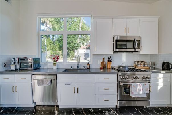 Interior, Kitchen, Stainless Steel Appliances