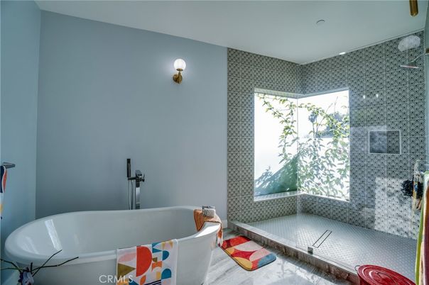 Bathroom, Free Standing Baths, Interior