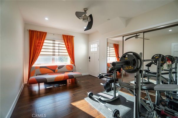 Fitness Equipment, Interior, Recessed Lighting, Wood Texture Flooring