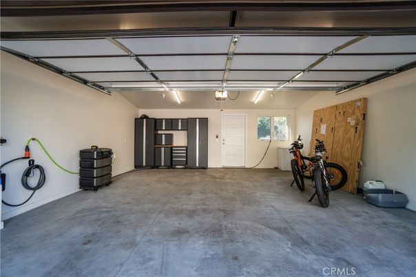 Garage, Interior