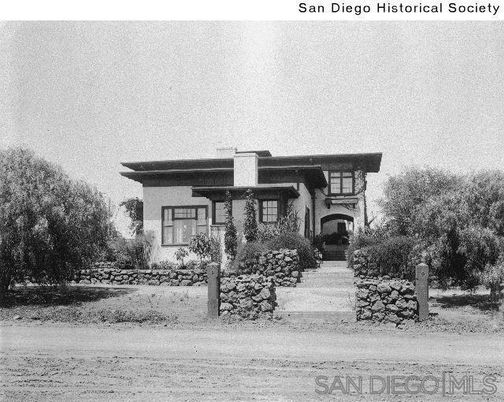 Exterior, Facade, None