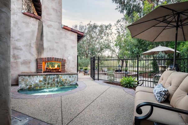 Exterior, Fireplace, Pool
