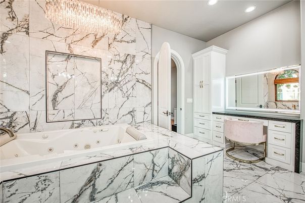 Bathroom, Interior, Marble, Marble Walls, Recessed Lighting