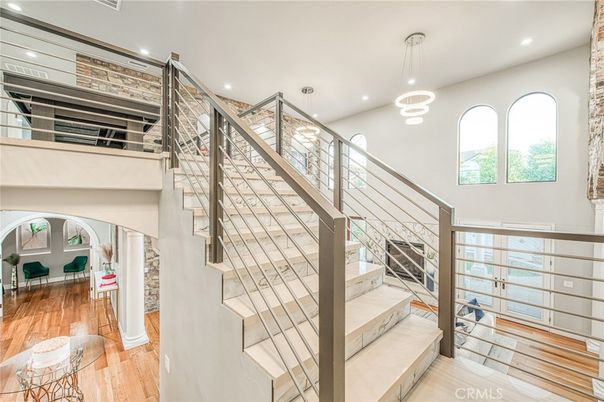 Interior, Pendant Lights, Recessed Lighting, Wood Texture Flooring