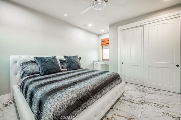 Bedroom, Interior, Marble, Recessed Lighting