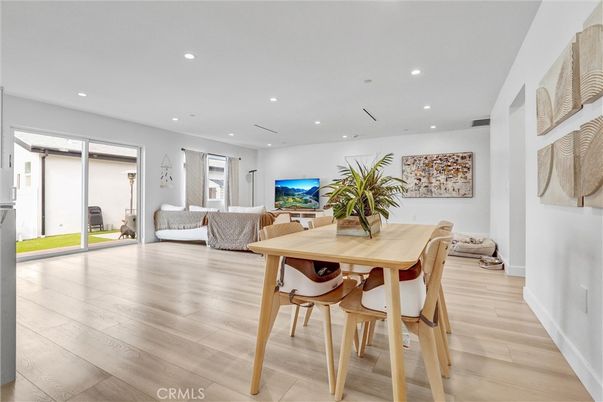 Dining room, Interior, Living room, Recessed Lighting, Wood Texture Flooring