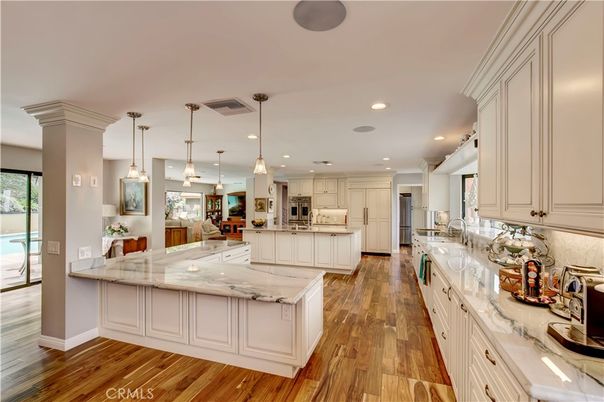 Interior, Kitchen, Pendant Lights, Recessed Lighting, Wood Texture Flooring