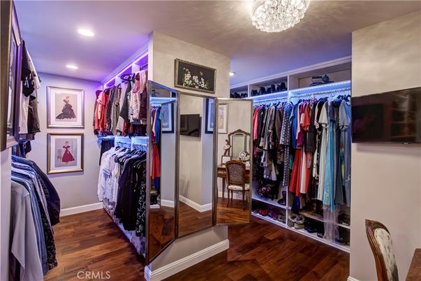 Interior, Recessed Lighting, Walk-in Closets, Wood Texture Flooring