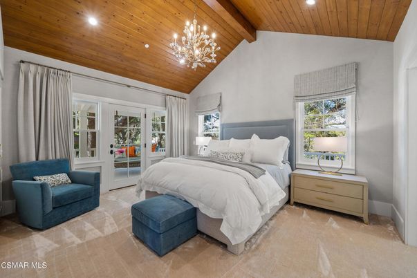 Bedroom, Interior, Pendant Lights, Recessed Lighting, Wooden Beams, Wooden Ceilings