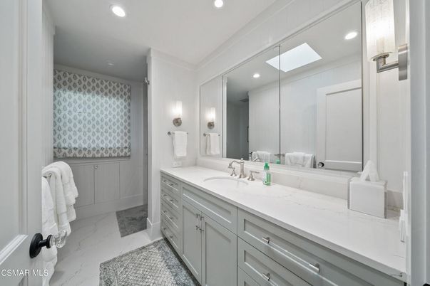 Bathroom, Dual Sink Vanities, Interior, Marble, Recessed Lighting