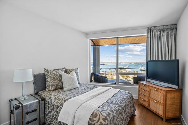 Bedroom, Interior, Water, Wood Texture Flooring