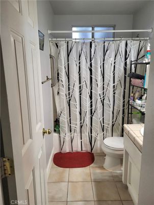 Bathroom, Interior, Tile Countertops