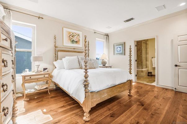 Bathroom, Bedroom, Interior, Recessed Lighting, Wood Texture Flooring