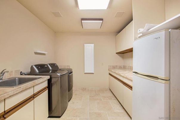 Interior, Washer