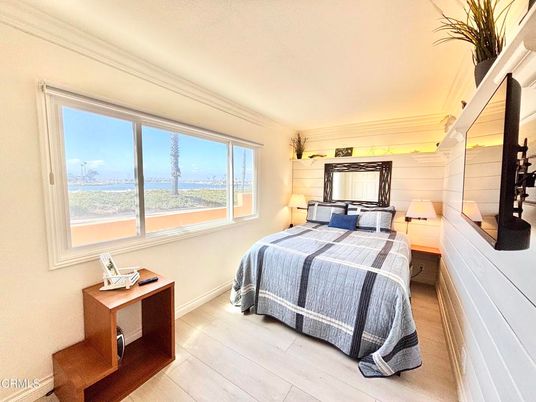 Bedroom, Interior, Water, Wood Texture Flooring