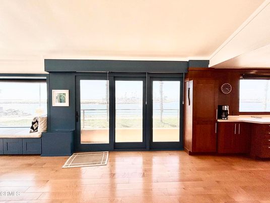 Empty room, Interior, Water, Wood Texture Flooring