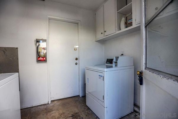 Interior, Washer