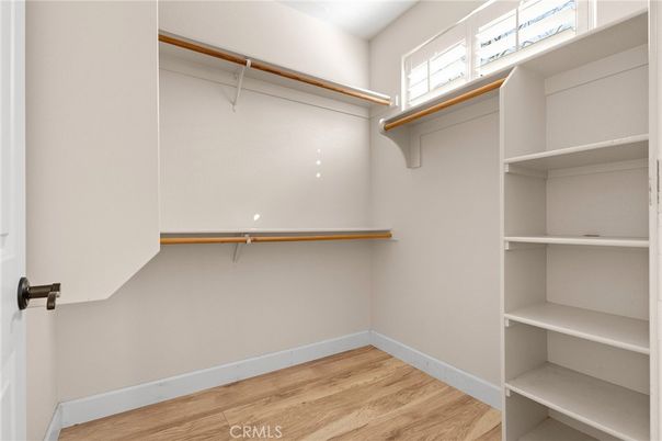 Interior, Walk-in Closets, Wood Texture Flooring