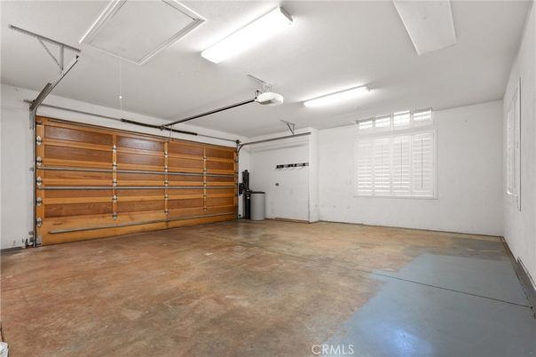 Garage, Interior