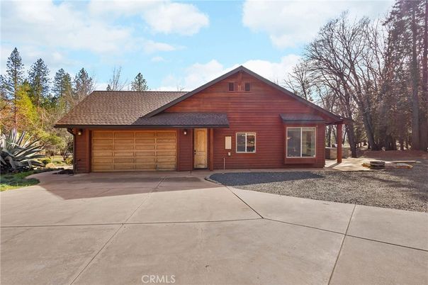 Attached, Exterior, Facade, Log Home