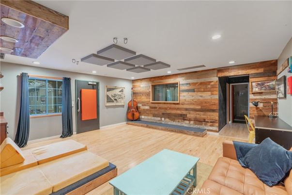Interior, Recessed Lighting, Wood Texture Flooring, Wooden Walls