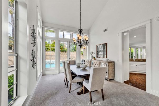 Chandelier, Dining room, Interior, Recessed Lighting, Wood Texture Flooring