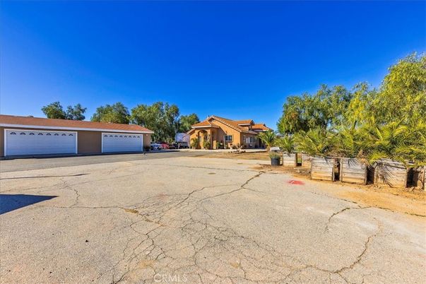 Backyard, Detached Garage, Exterior