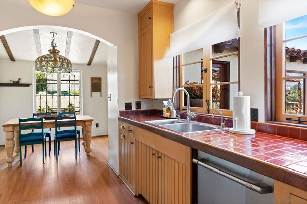 Dining room, Interior, Kitchen, Tile Countertops, Wood Texture Flooring