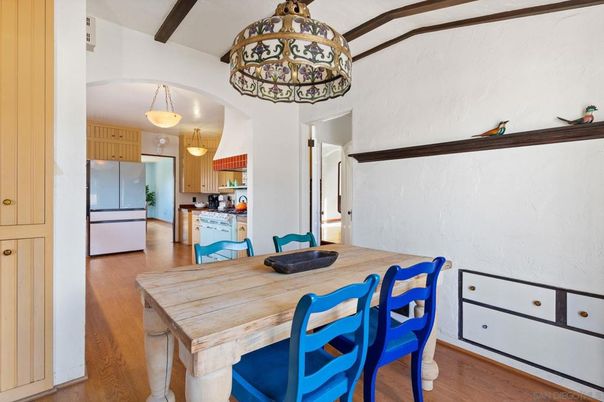 Dining room, Interior, Kitchen, Pendant Lights, Wooden Beams, Wood Texture Flooring