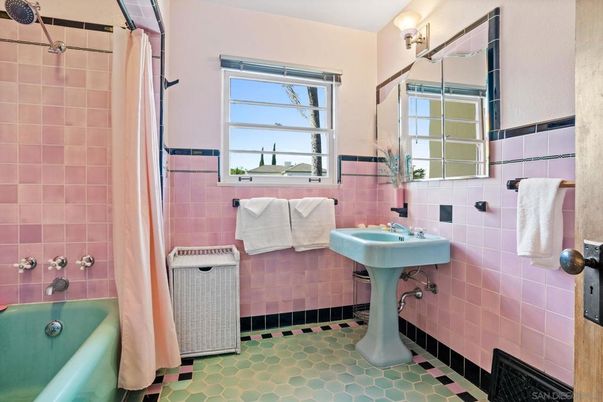 Bathroom, Interior