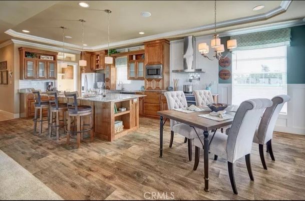 Chandelier, Dining room, Interior, Kitchen, Pendant Lights, Recessed Lighting, Wood Texture Flooring