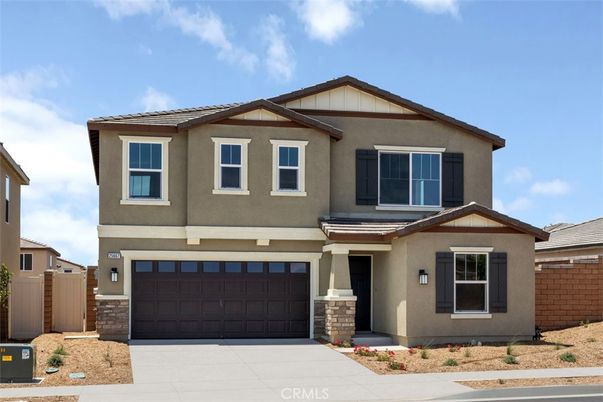 Attached, Exterior, Facade, American Craftsman
