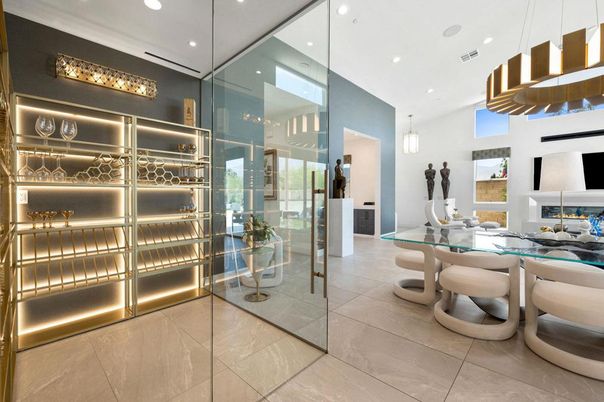 Dining room, Interior, Pendant Lights, Recessed Lighting