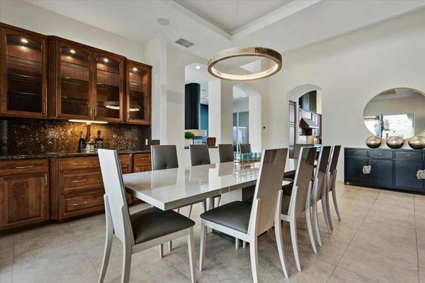 Dining room, Interior, Pendant Lights, Recessed Lighting