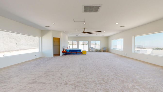 Empty room, Interior, Recessed Lighting