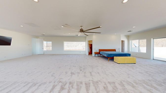 Empty room, Interior, Recessed Lighting