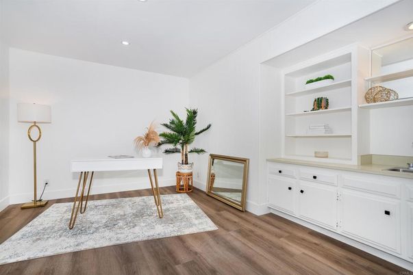 Home Office, Interior, Recessed Lighting, Wood Texture Flooring
