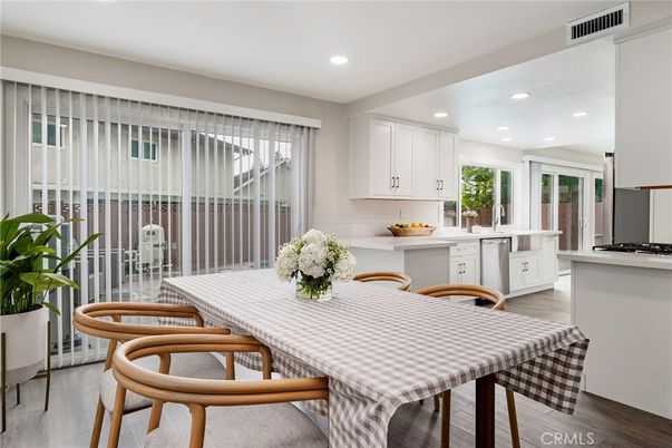 Dining room, Interior, Kitchen, Recessed Lighting, Wood Texture Flooring
