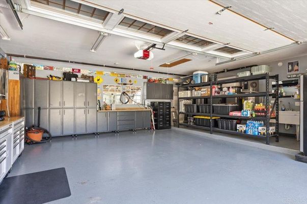 Garage, Interior
