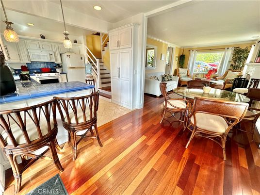 Dining room, Interior, Kitchen, Living room, Pendant Lights, Recessed Lighting, Wood Texture Flooring