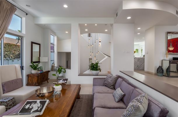 Interior, Living room, Pendant Lights, Recessed Lighting