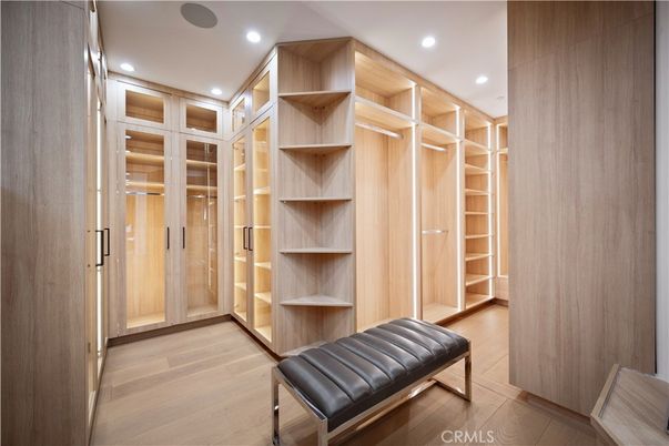 Interior, Recessed Lighting, Walk-in Closets, Wood Texture Flooring