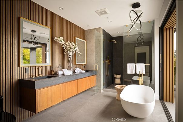 Bathroom, Dual Sink Vanities, Free Standing Baths, Interior, Pendant Lights, Recessed Lighting