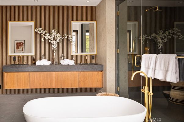 Bathroom, Free Standing Baths, Glass Shower, Interior, Recessed Lighting