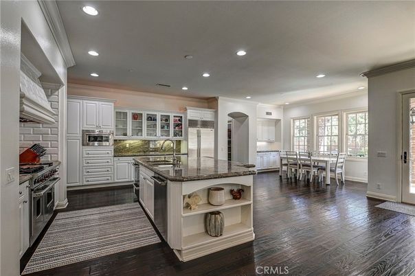 Dining room, Interior, Kitchen, Recessed Lighting, Stainless Steel Appliances, Wood Texture Flooring